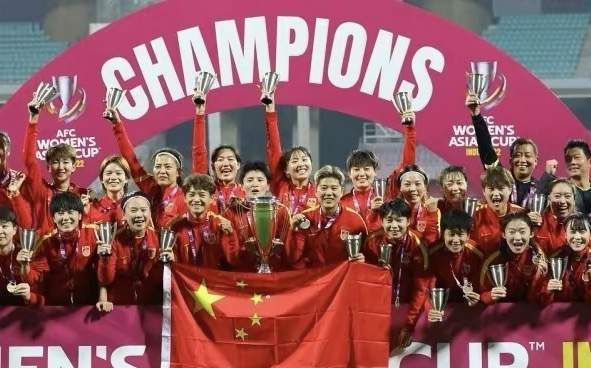 20位候选佳丽，12日穿上运动型比基尼泳装全部亮相。